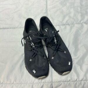 On Cloud Shoes Size 13